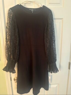 Maggy London Breanna Black Long-Sleeve Lace-Sleeve A-Line Dress